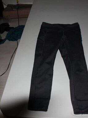 Black Ivivva Athletic Pants Size 8